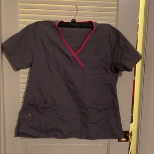 Wonder wink scrub top